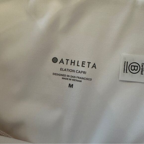 Athleta elation Capri - Picture 4 of 5